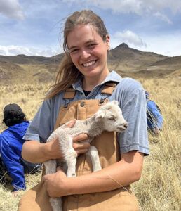 Discover Peru with Talia Trigg: Adventures with the Nunoa Project - online education with NEAOBA
